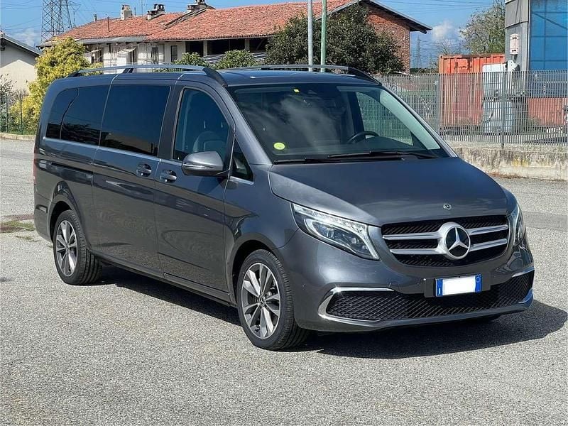 Usata Mercedes V250 Premium 190 CV (139 kW) 2021 Grigio Monovolume
