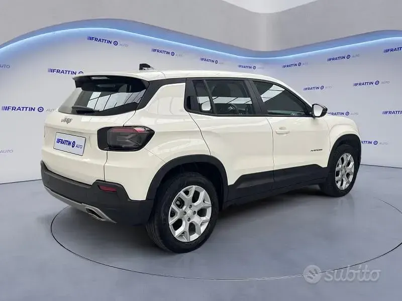 Usata Jeep Avenger Altitude 101 CV (74 kW) 2024 Bianco SUV