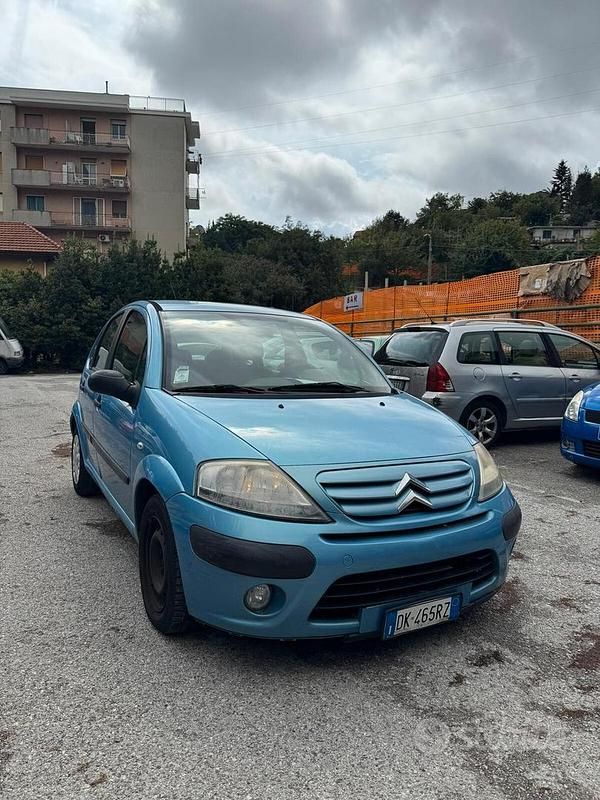 Blu Usata 2007 Citroën C3 Exclusive Due volumi | 2400 € (Ottimo prezzo) - Immagine 1/4