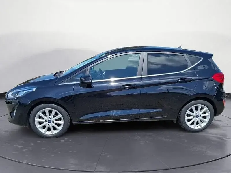 Usata Ford Fiesta 86 CV (63 kW) 2018 Nero Utilitaria