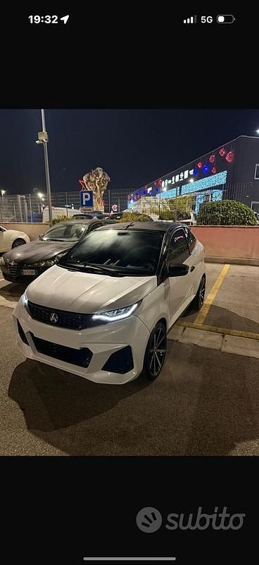 Bianco Usata 2024 Aixam Coupe Due volumi | 13.499 € - Immagine 1/4