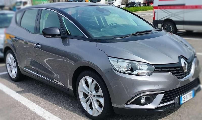 Usata Renault Scénic IV 120 CV (88 kW) 2020 Grigio Monovolume