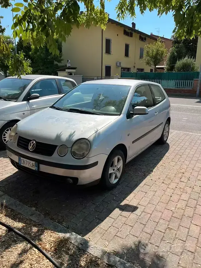 Usata VW Polo 75 CV (55 kW) 2002 Grigio Utilitaria