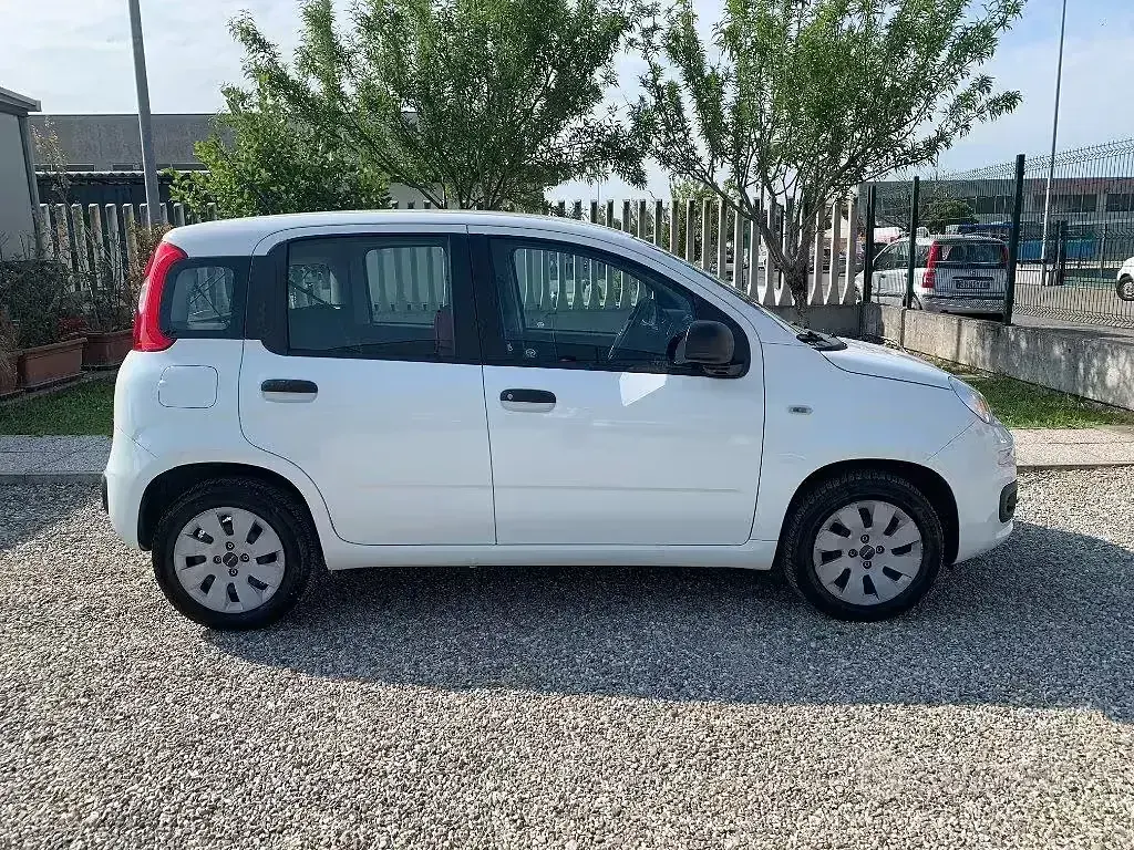 Usata Fiat Panda Easy 69 CV (50 kW) 2016 Bianco Utilitaria