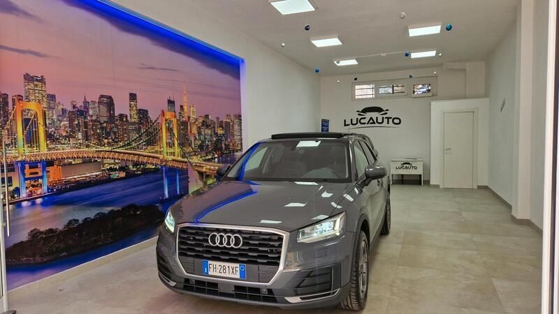 Usata Audi Q2 116 CV (85 kW) 2017 Grigio SUV