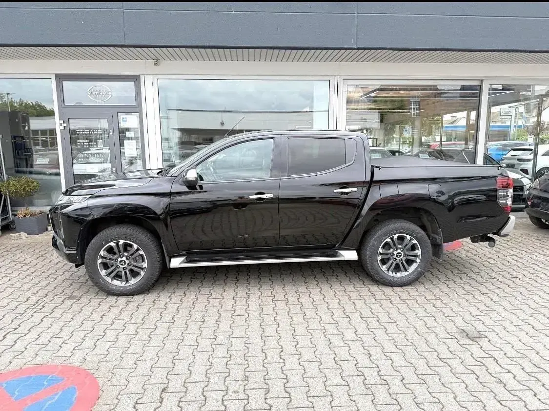 Usata Mitsubishi L200 Select 149 CV (109 kW) 2020 Nero Pick-up