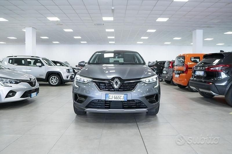 Usata Renault Arkana Intens 146 CV (107 kW) 2022 Grigio SUV