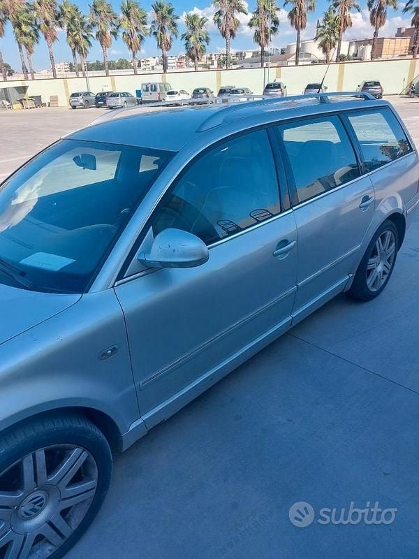 Usata VW Passat 90 CV (66 kW) 2001 Grigio Berlina