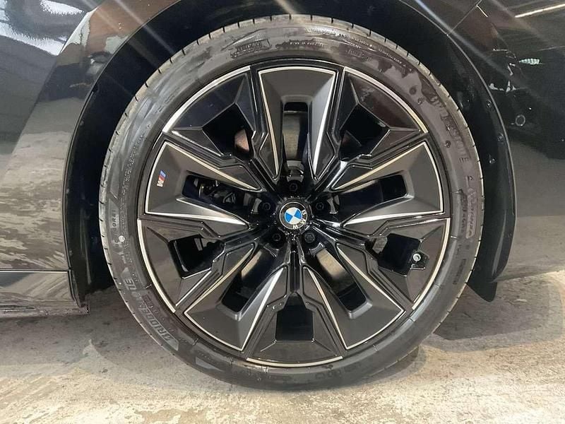 Usata BMW i7 334 kW (455 CV) 2024 Nero Berlina