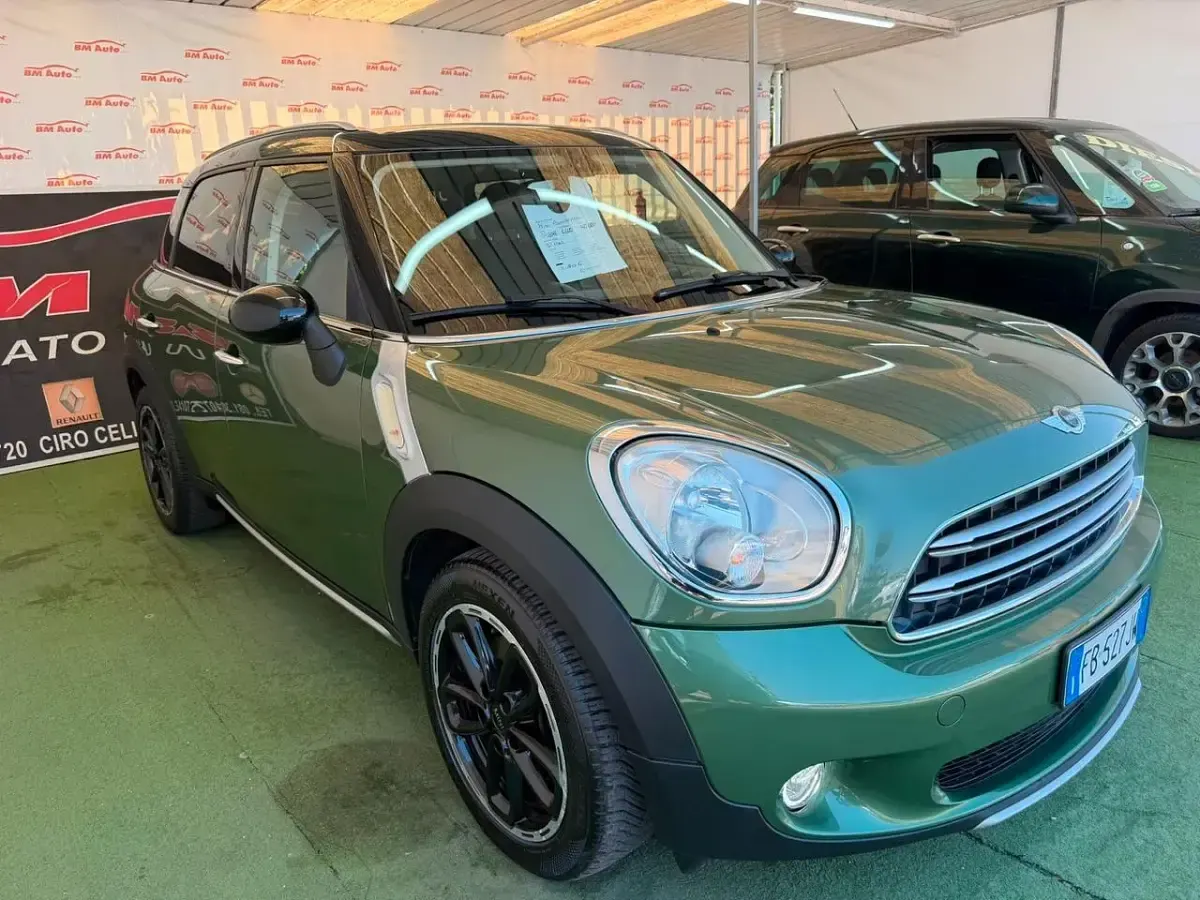 Usata Mini Countryman 111 CV (81 kW) 2016 Verde SUV