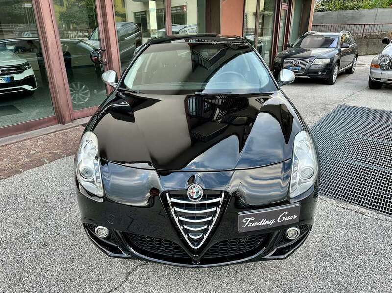 Usata Alfa Romeo Giulietta Distinctive 120 CV (88 kW) 2015 Nero Utilitaria