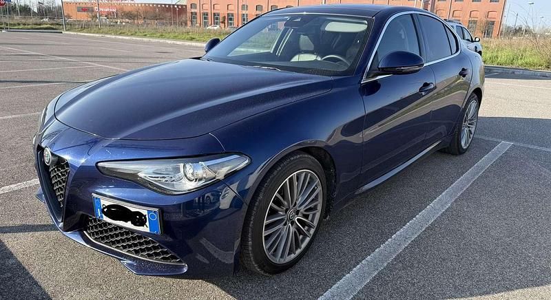 Usata Alfa Romeo Giulia Business 179 CV (131 kW) 2017 Berlina