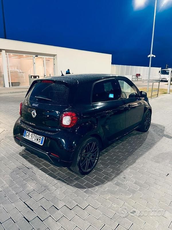 Usata Smart ForFour Brabus 90 CV (66 kW) 2018 Utilitaria