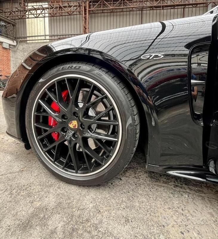 Usata Porsche Panamera 460 CV (338 kW) 2019 Nero Berlina