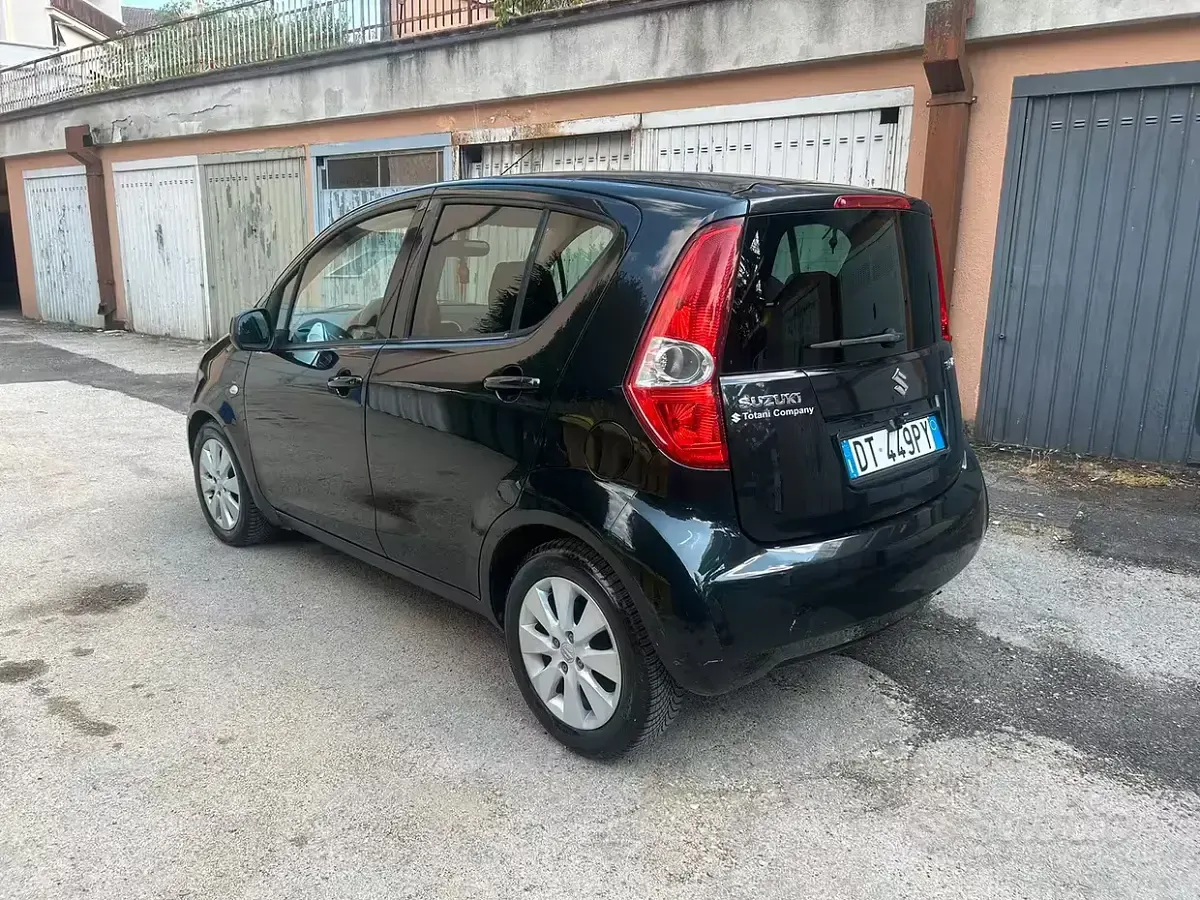 Usata Suzuki Splash 65 CV (47 kW) 2009 Nero Utilitaria