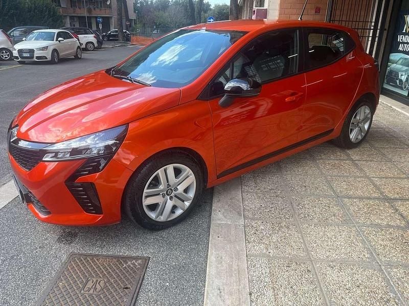 Usata Renault Clio V 101 CV (74 kW) 2024 Nero Berlina