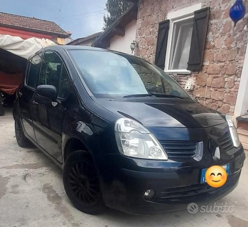 Nero Usata 2007 Renault Modus Monovolume | 3150 € (Buon prezzo) - Immagine 1/4