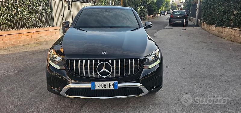 Nero Usata 2019 Mercedes GLC250 Tre volumi | 25.000 € (Buon prezzo) - Immagine 1/4