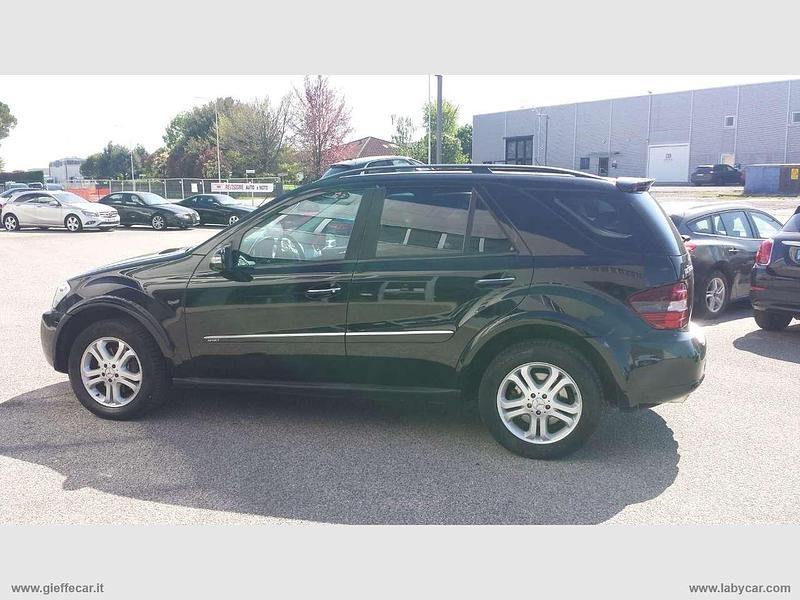 Usata Mercedes ML230 224 CV (164 kW) 2008 Nero SUV