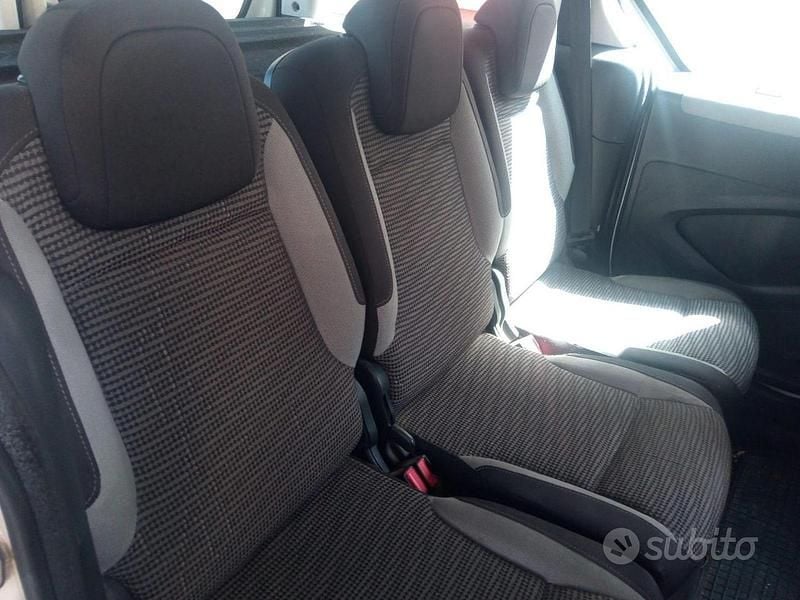 Usata Peugeot Partner Outdoor 2010 Bianco Monovolume