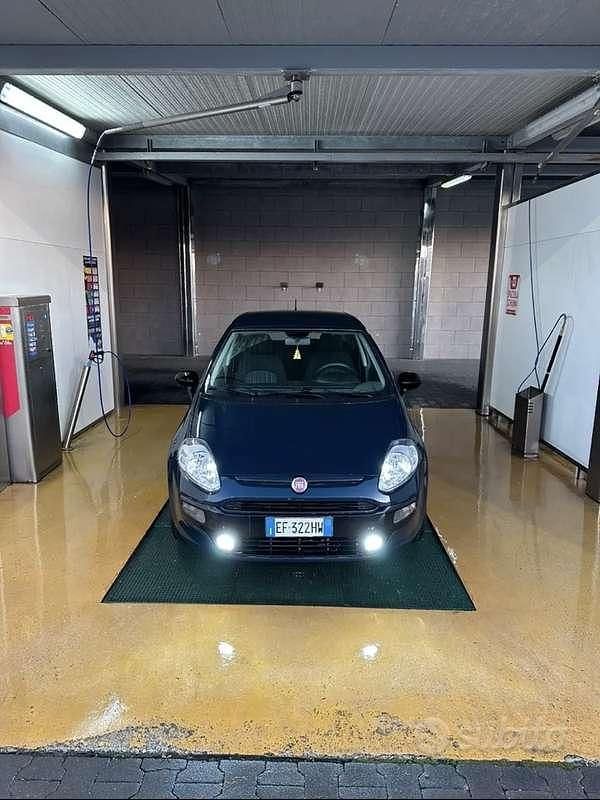 Usata Fiat Punto Evo Active 75 CV (55 kW) 2010 Utilitaria