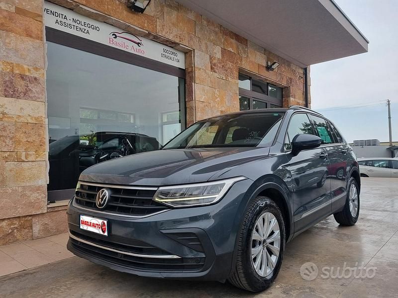 Usata VW Tiguan Life 2021 Grigio SUV