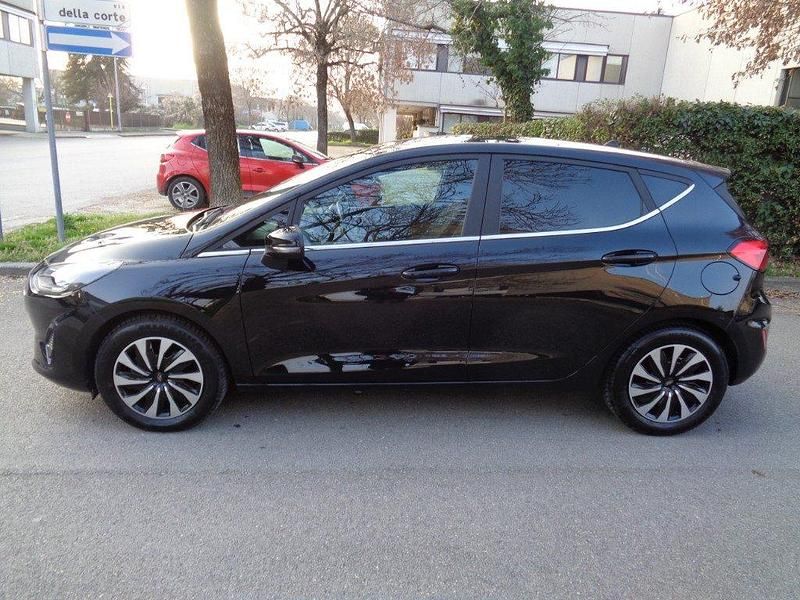 Usata Ford Fiesta Titanium 125 CV (91 kW) 2023 Nero metallizzato Utilitaria