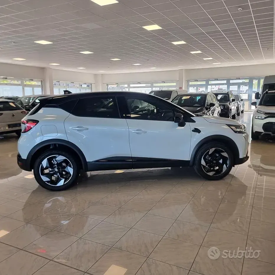 Nuova Renault Captur Techno 120 CV (88 kW) 2026 Bianco SUV