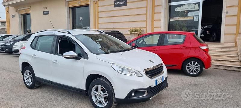 Usata Peugeot 2008 Active 82 CV (60 kW) 2015 Bianco SUV