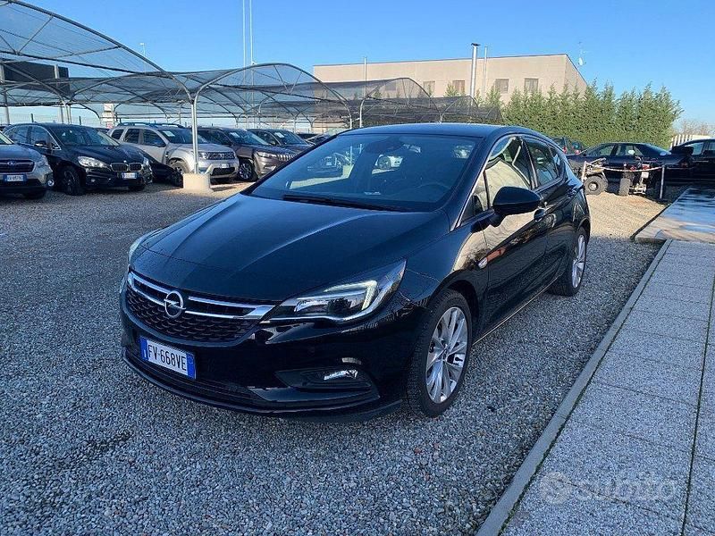 Usata Opel Astra OPC 125 CV (91 kW) 2019 Nero Berlina