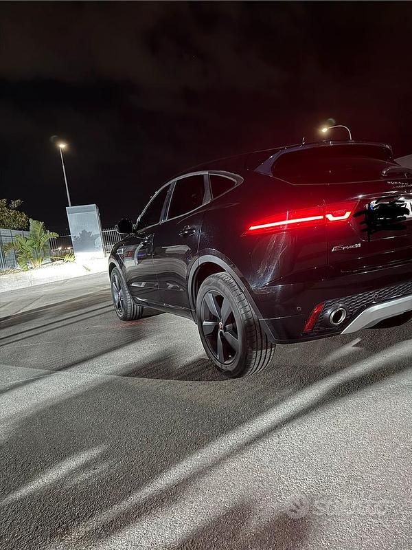 Usata Jaguar E-Pace R-Dynamic 150 CV (110 kW) 2019 Nero SUV