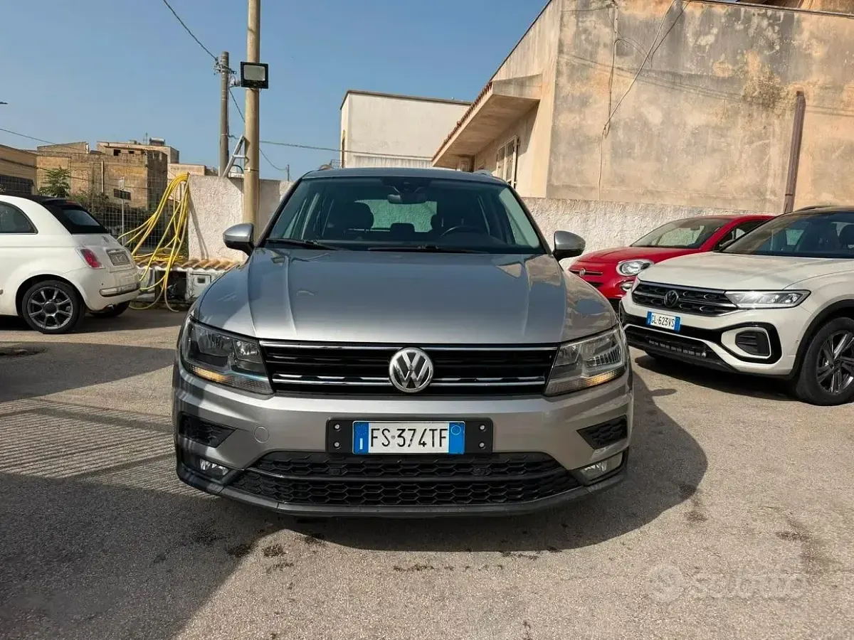 Usata VW Tiguan Business 116 CV (85 kW) 2018 Grigio SUV