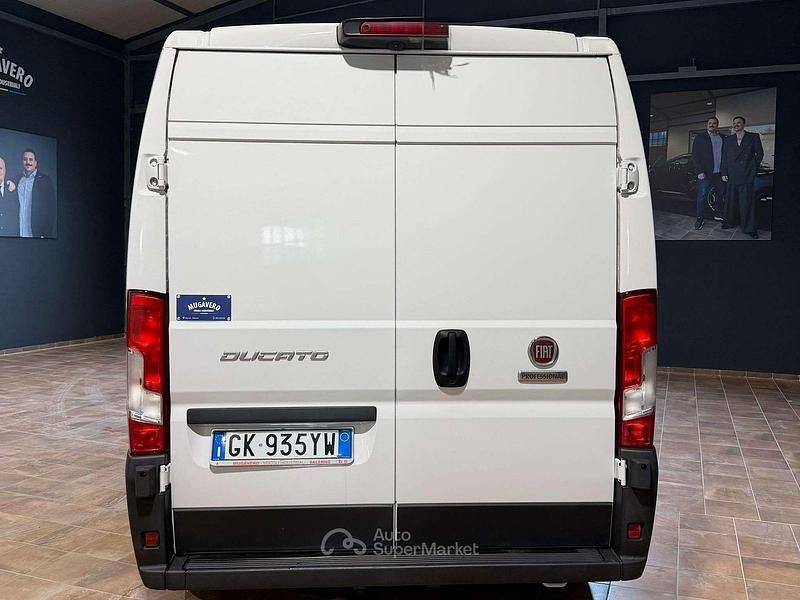Usata Fiat Ducato 160 CV (117 kW) 2022 Bianco Furgone