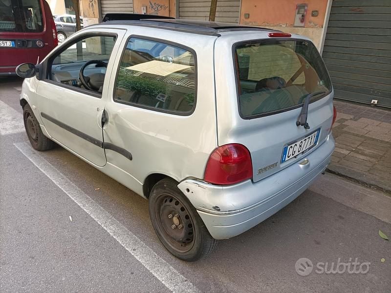 Usata Renault Twingo 75 CV (55 kW) 2003 Grigio Utilitaria