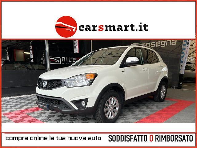 Usata Ssangyong (KGM) Korando 149 CV (109 kW) 2015 Bianco SUV