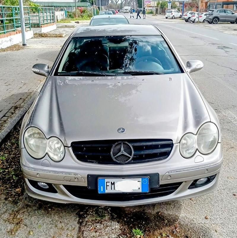 Usata Mercedes CLK270 2003 Grigio Coupé