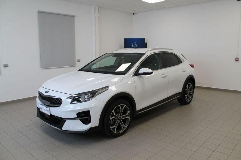 Bianco Usata 2021 Kia XCeed Style SUV | 21.900 € (Molto cara) - Immagine 1/4