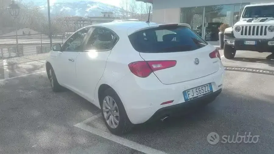 Usata Alfa Romeo Giulietta 120 CV (88 kW) 2017 Bianco Utilitaria