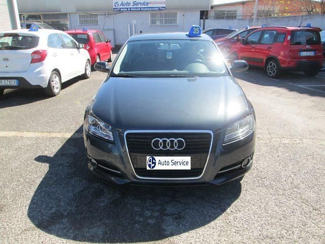 Grigio Usata 2012 Audi A3 Sportback Ambition Due volumi | 8900 € (Buon prezzo) - Immagine 1/4