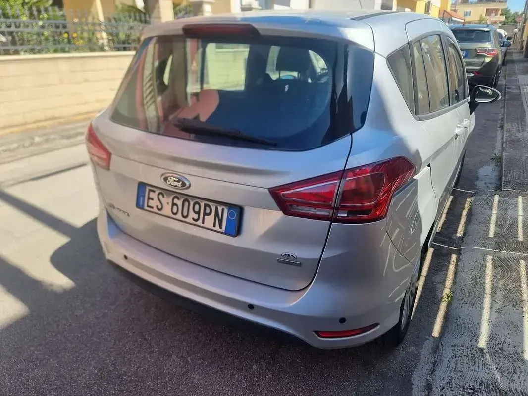 Usata Ford B-MAX 101 CV (74 kW) 2013 Grigio Monovolume