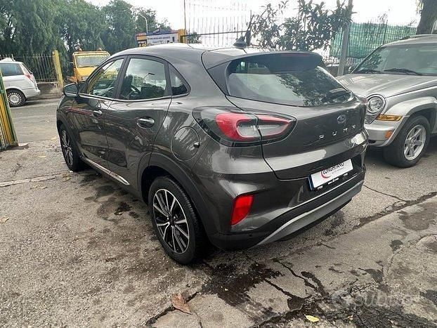 Usata Ford Puma 95 CV (69 kW) 2021 Grigio SUV