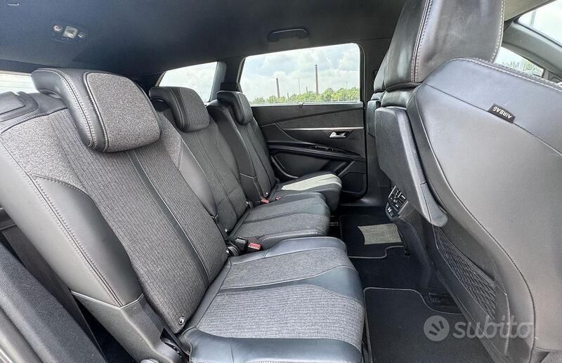 Usata Peugeot 5008 120 CV (88 kW) 2018 Grigio Monovolume