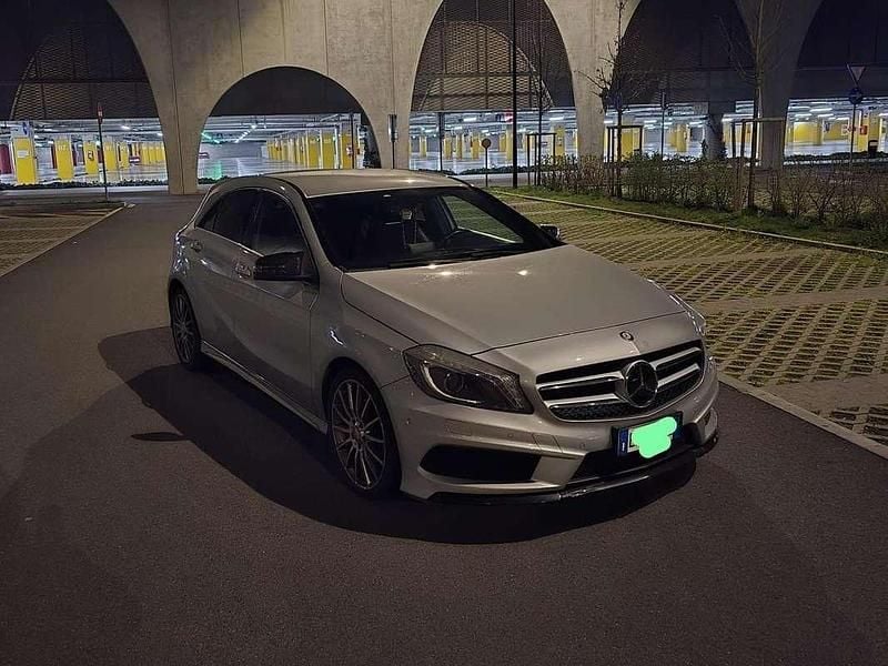 Usata Mercedes A200 Premium 136 CV (100 kW) 2014 Argento Berlina