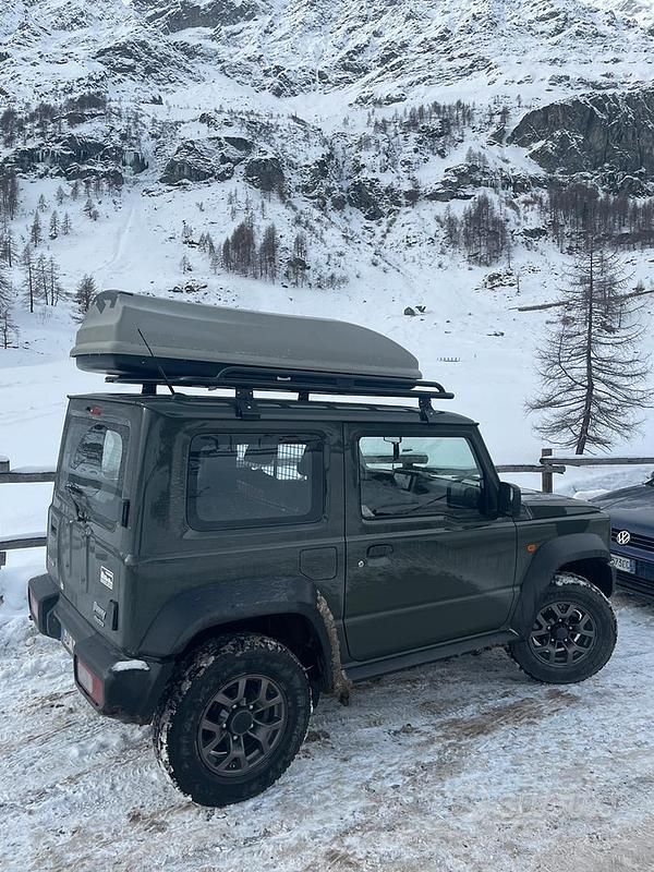Usata Suzuki Jimny 102 CV (75 kW) 2021 Verde SUV