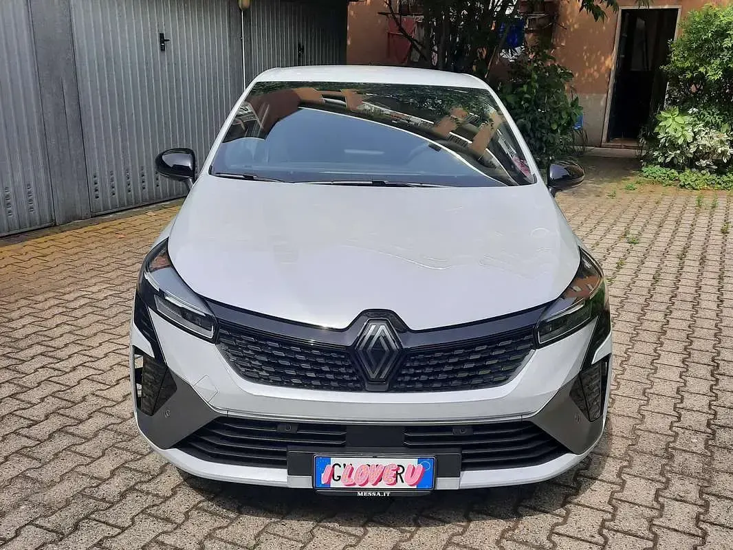 Usata Renault Clio V Esprit Alpine 91 CV (66 kW) 2024 Argento Berlina