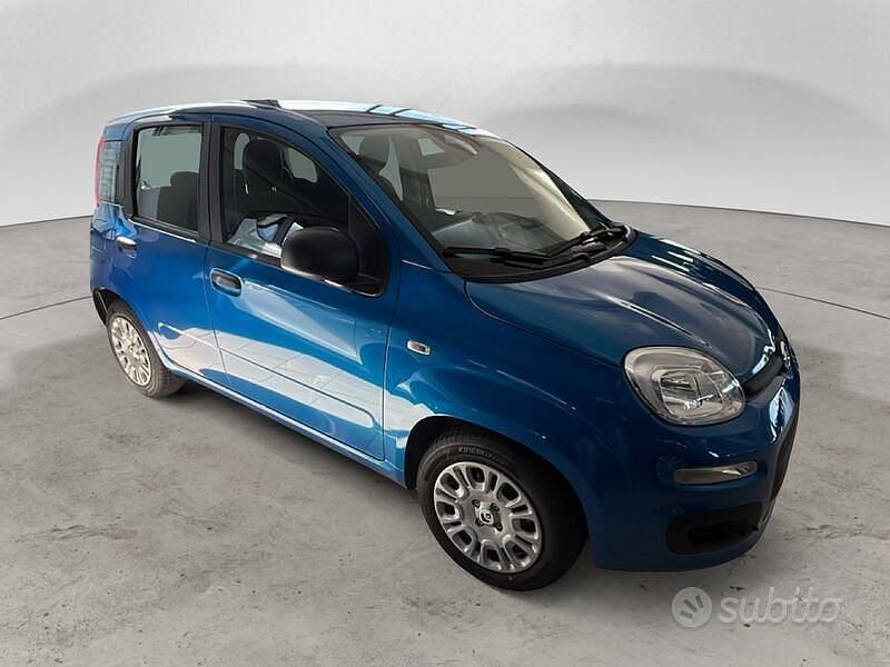 Nuova Fiat Panda Icon 70 CV (51 kW) 2025 Blu Utilitaria