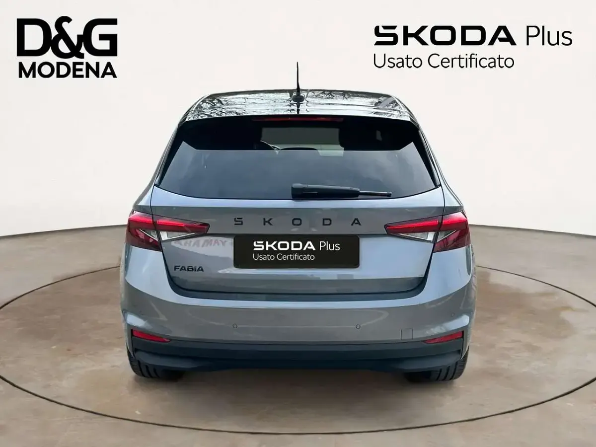 Usata Skoda Fabia 80 CV (58 kW) 2025 Grigio Utilitaria