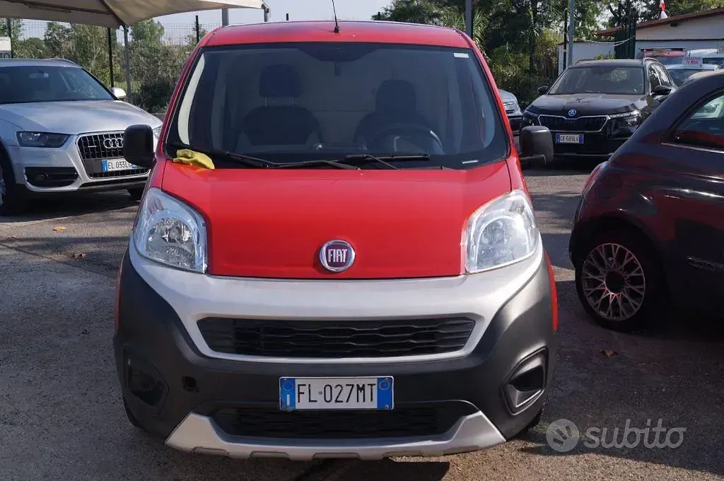 Usata Fiat Fiorino 95 CV (69 kW) 2017 Rosso Monovolume