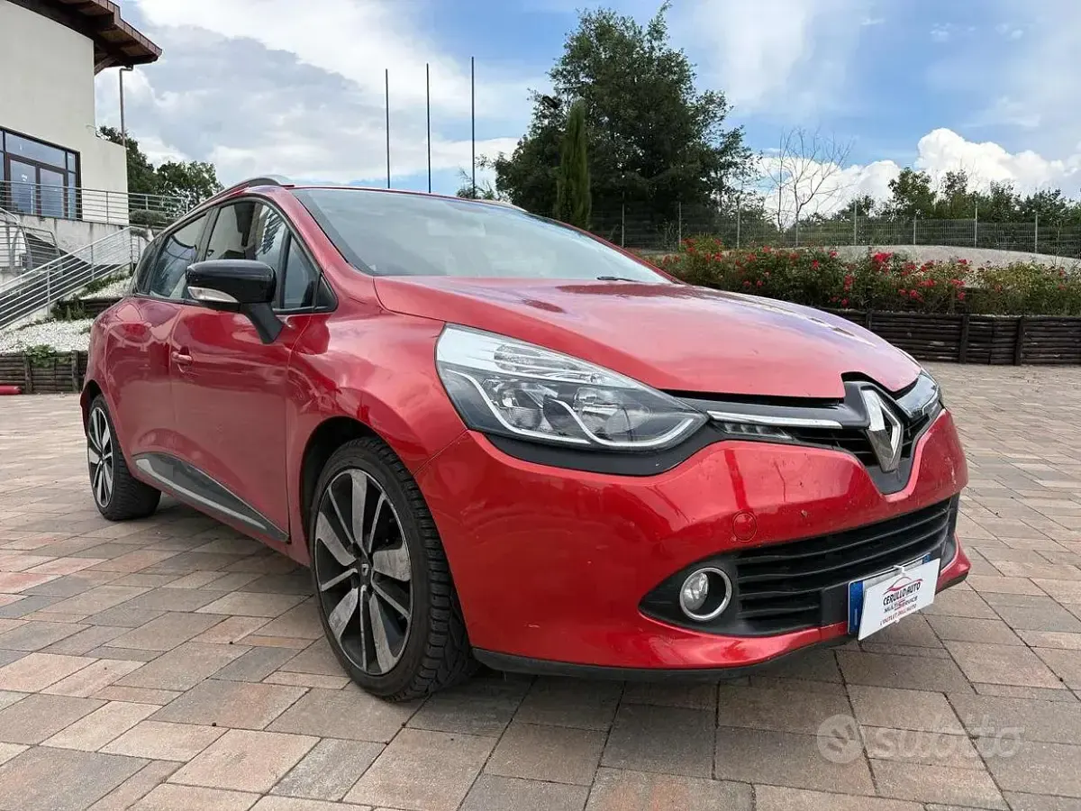 Usata Renault Clio 90 CV (66 kW) 2014 Arancione Station wagon