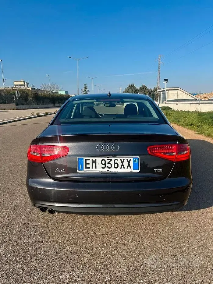 Usata Audi A4 143 CV (105 kW) 2012 Nero Berlina